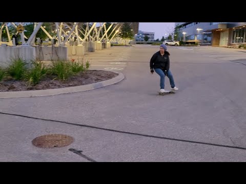 Night time leisure skate at tech companies parking lot #beginnerskater