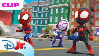 Marvel's Spidey and his Amazing Friends | Gobby Robots All Around The City! | @disneyjr​