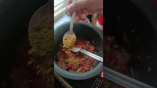 #hostellife#bachelors#cooking#tomatorice#girl#btech#easyrecipe#foodie#support#popular#viralvideo