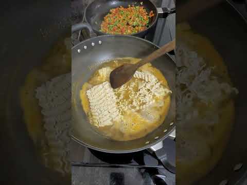 Maggi Masala with egg & vegetables | #shorts