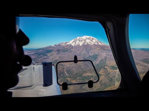 Flying around CASCADE VOLCANOES - Coast to Coast II: Part 7