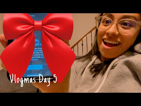 VLOGMAS Day 5: World Of Illumination & My Christmas Gift!