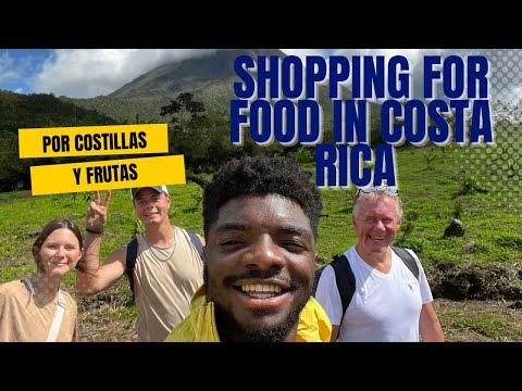 Shopping for food in Costa Rica