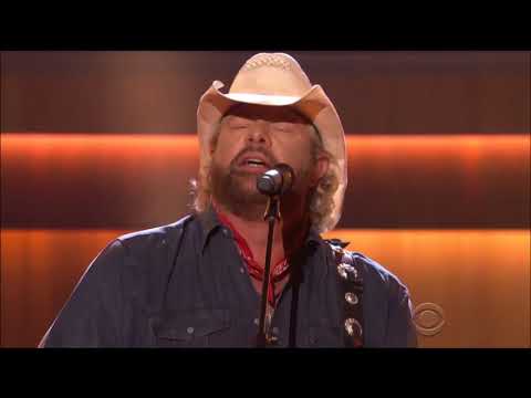 Toby Keith performs "Who's Your Daddy" live in concert 2017 ACM Honors Awards HD 1080p