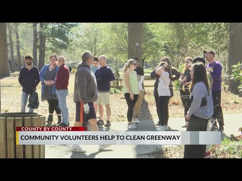 Friends of Greenville Greenways spend day cleaning up areas of community