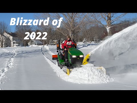 John Deere Snowblower - 1025r - vs Blizzard