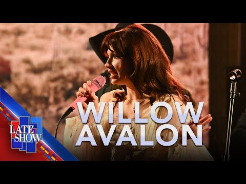 "Homewrecker" - Willow Avalon (LIVE on The Late Show)