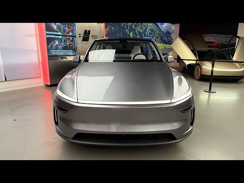 Tesla Model Y 2025 In-Depth Analysis: Infotainment, Tech & Features Unveiled