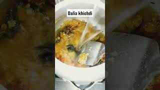 Dalia khichdi Recipe#Daliarecipe#vegetable delia khichdi recipe#healthy #quickly #shorts #arti food