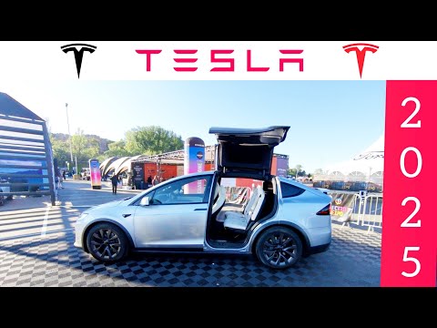 2025 Tesla Model X Lunar Silver Review | Visual Walk-around | Is this the Best SUV?