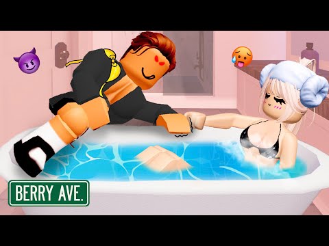 Shy Girl Falls in Love with a Biggest Billionaire Gangster (Part 1) | Berry Avenue Roleplay Story