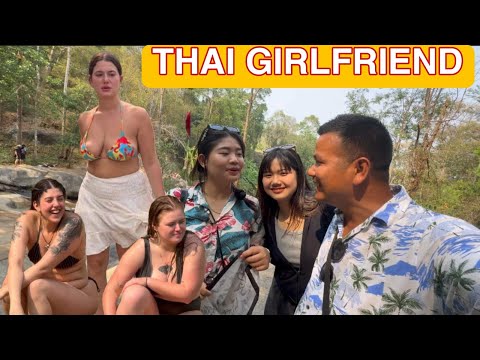 Beautiful Thai Girls Showing Me Beautiful places of Pai in Northern Thailand