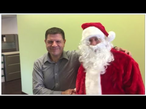 Santa Pays a Visit to Viscor