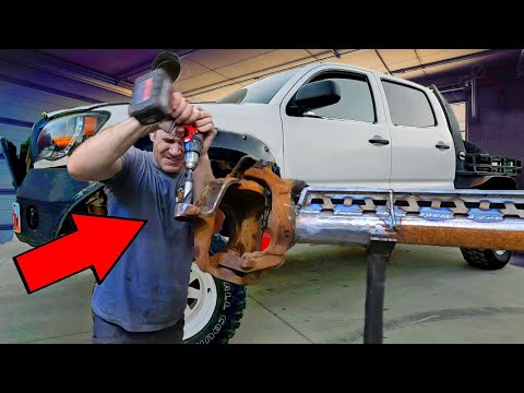 Do NOT Try This At Home: The Taco Build Gets Dangerous!