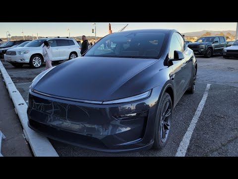 Tesla Model Y Refresh 2025 | Spotted in California in Public | Real-Life Review of Juniper