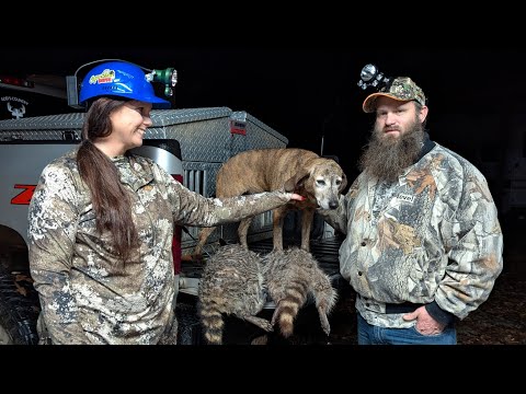 REAL GIRLS Coon Hunt Valentine's Night! HOW TO Build A Raccoon Feeder & Fried Raccoon! (CATCH*COOK)