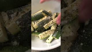 Roasted Zucchini #dinnertonight #familymealideas #homemade #zuchinni #vegetables #sidedishrecipe