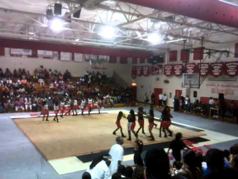 The Diamond Steppers At the Show Down In AP !!